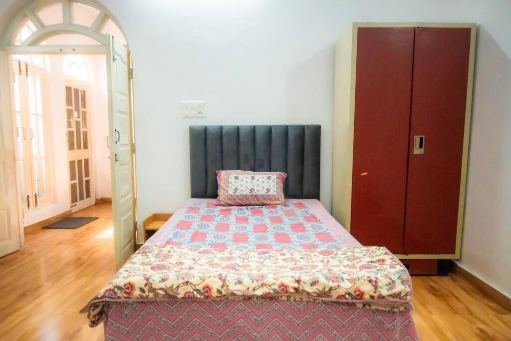 Blue Door Villa By Homeyhuts Rajpur Екстер'єр фото