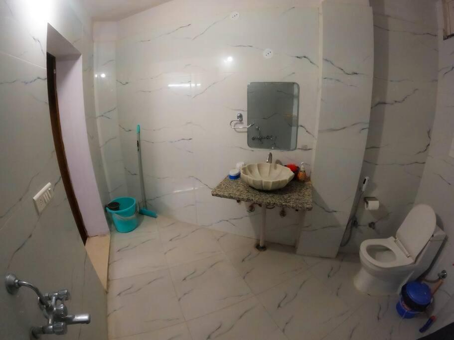 Blue Door Villa By Homeyhuts Rajpur Екстер'єр фото